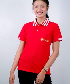 เสื้อโปโล สีแดง สกรีน Advance Aluminium Desige