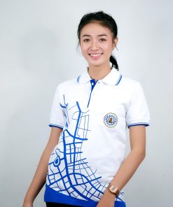 เสื้อโปโล สีขาว + ขอบ สกรีนสีฟ้า