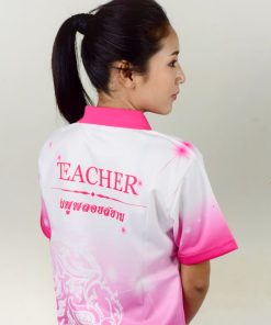 เสื้อโปโลหญิงสีขาว ไล่สีชมพู